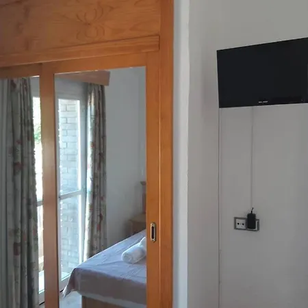 Apartment Oasis 2 *