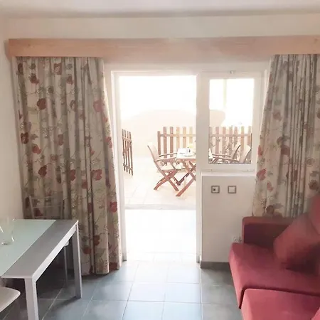 Apartment Oasis 2